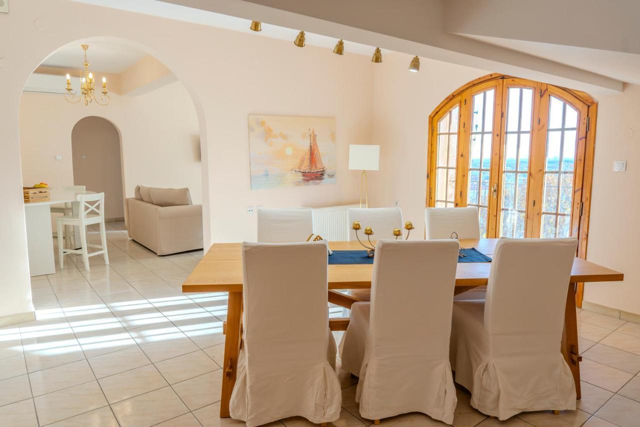 קאלאבאקה Georgina'S Meteora Loft Apartment מראה חיצוני תמונה
